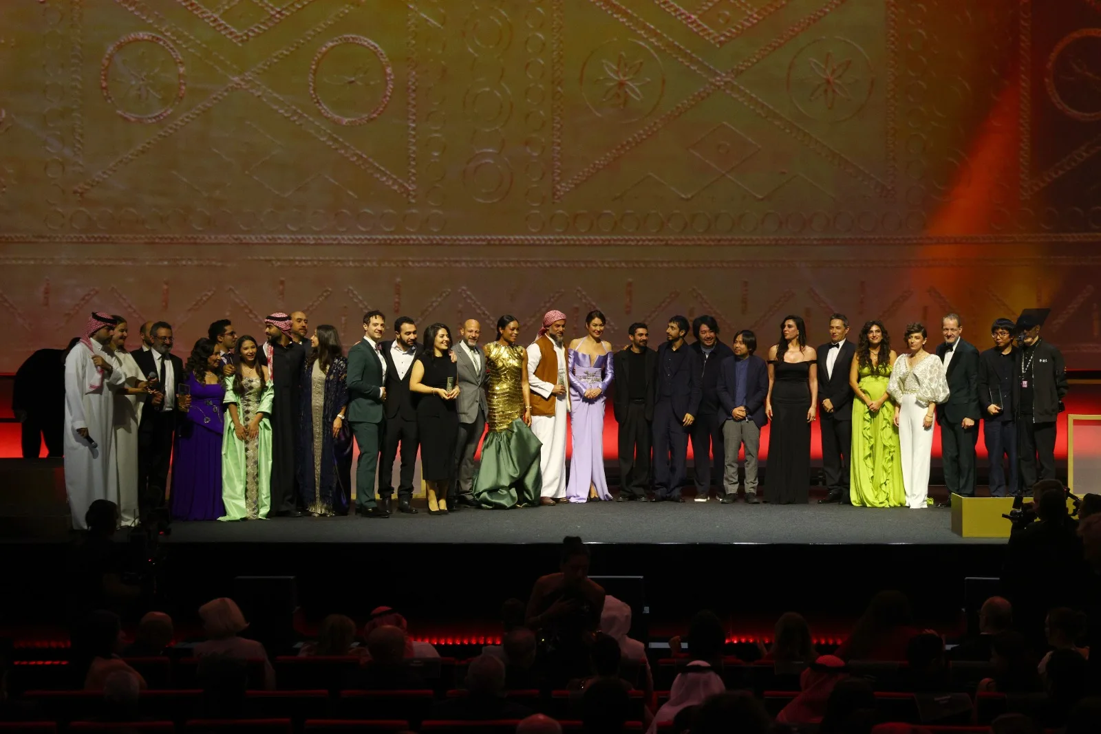 ختام مهرجان البحر الأحمر يضيء جدة بشهادات عالمية