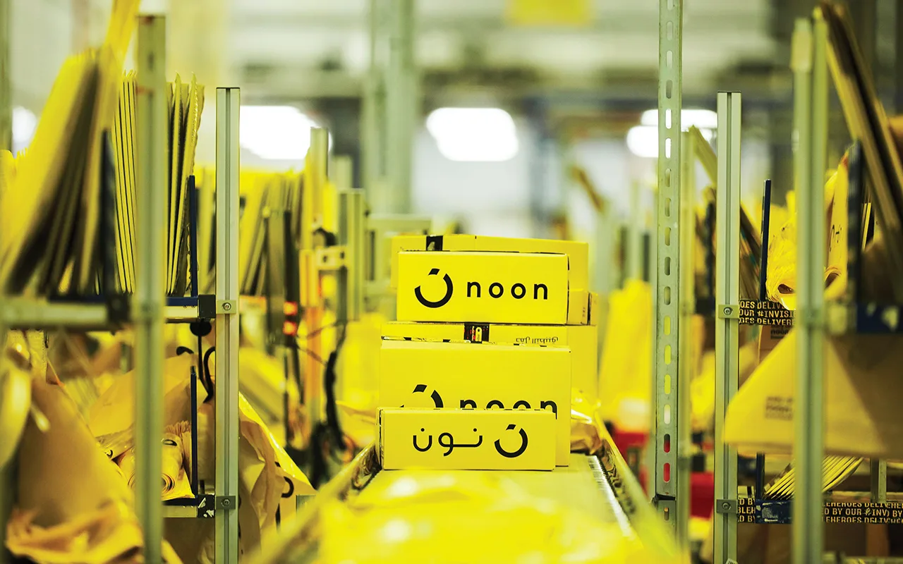 افتتاح أكبر مستودع مركزي لـ “نون” في الإمارات