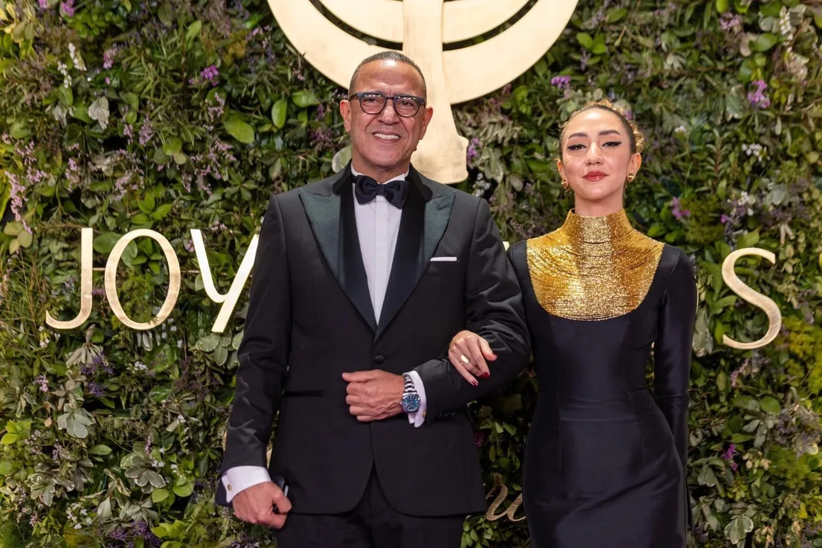 نجوم الفن يتألقون على السجادة البنفسجية في حفل Joy Awards 2026 بالرياض