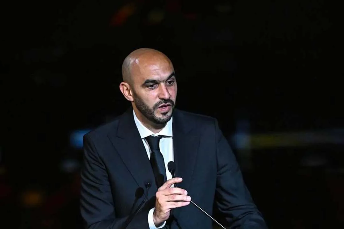 الركراكي يوجه انتقادات لمدرب السنغال ويصف الموقف بالمخجل