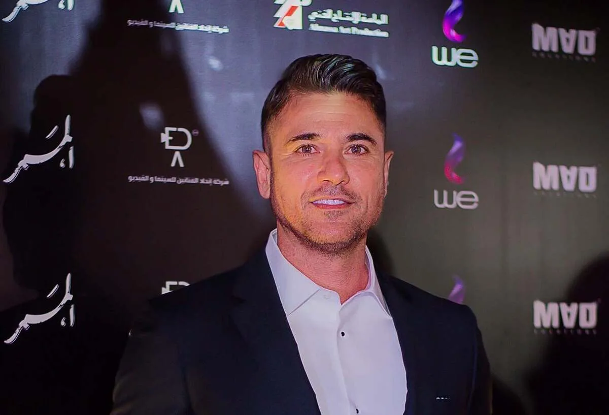 الفنان أحمد عز