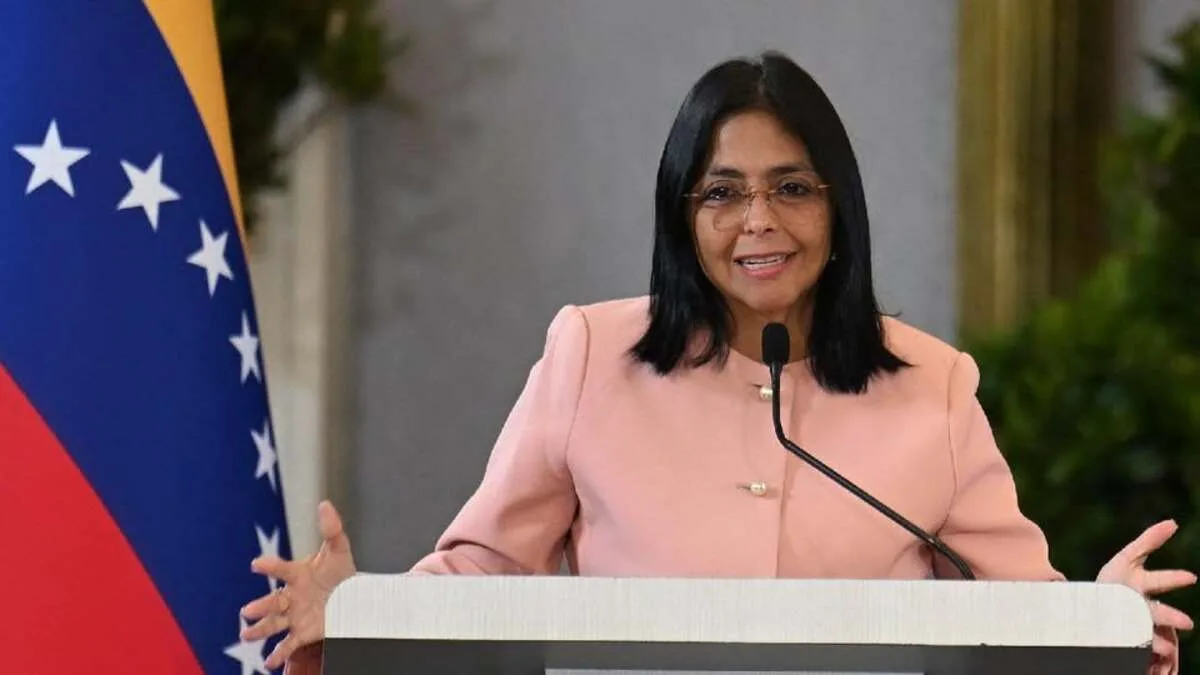 تكليف ديلسي رودريغيز بالقيادة المؤقتة