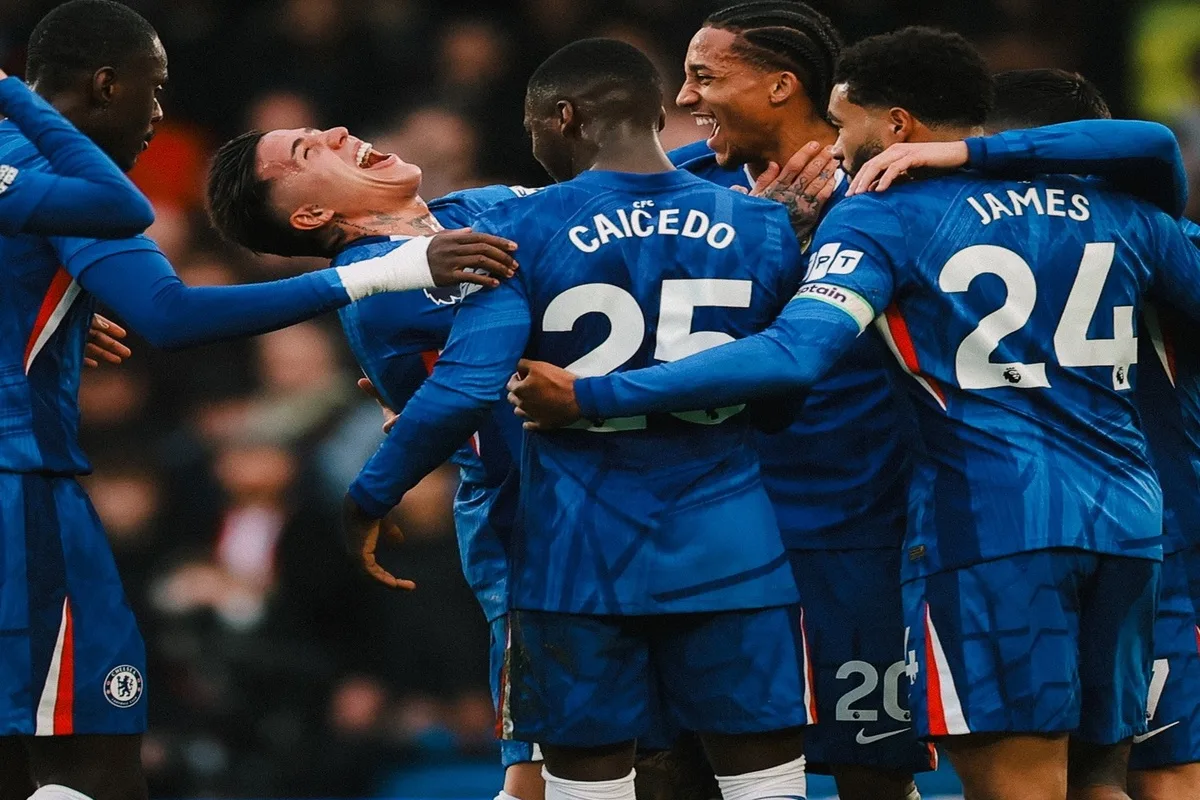 تشيلسي يفوز 2-0 على برنتفورد في أول مباراة للمدرب ليام روسنير