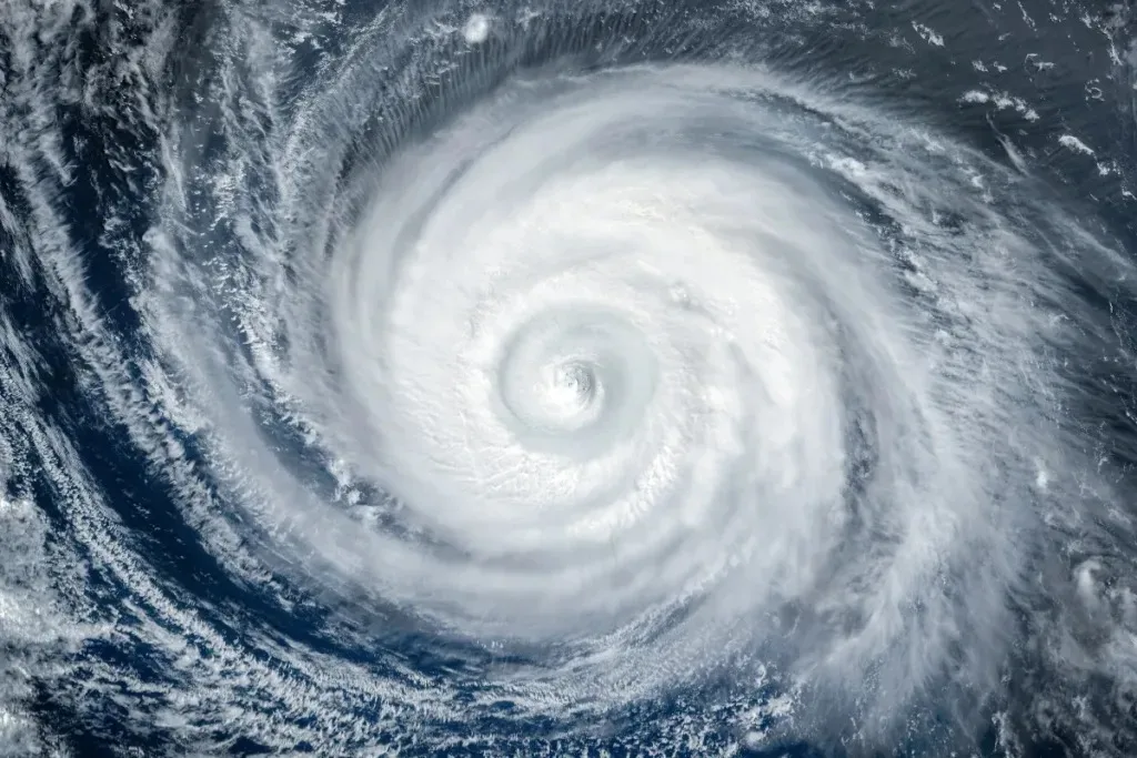 إعصار كوجي يقطع الكهرباء عن آلاف الأستراليين