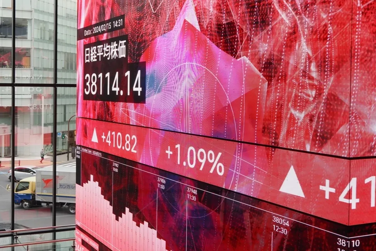 نيكي ينخفض وسط تصاعد التوترات التجارية العالمية