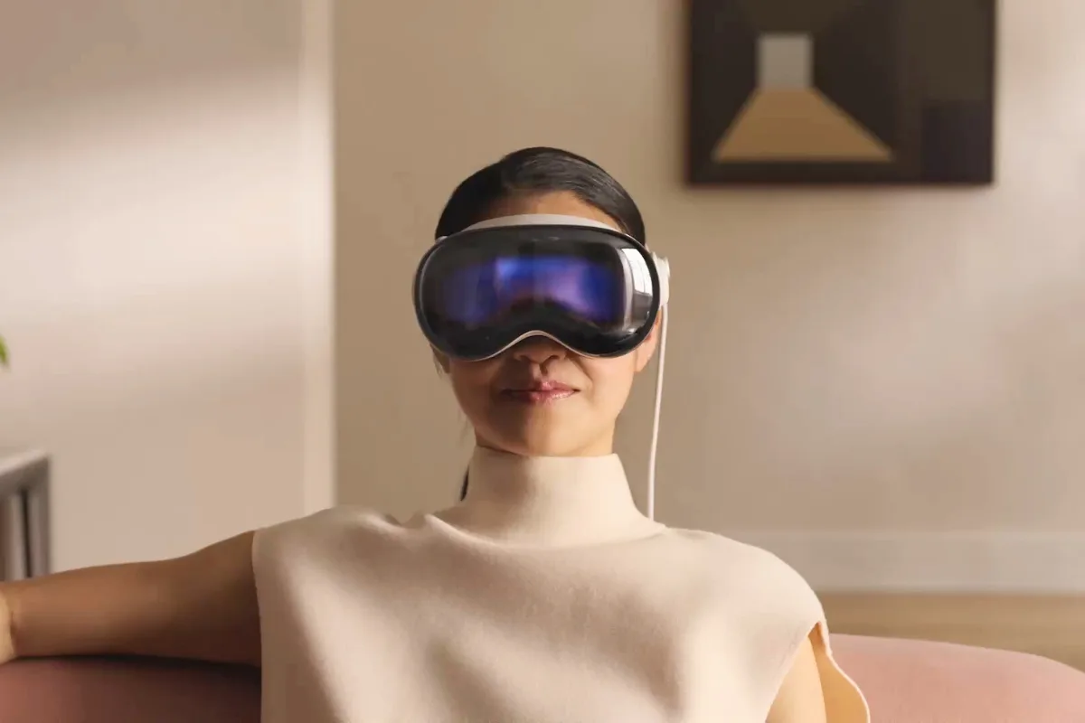 آبل تقلّص إنتاج Vision Pro بعد فتور اهتمام المستهلكين