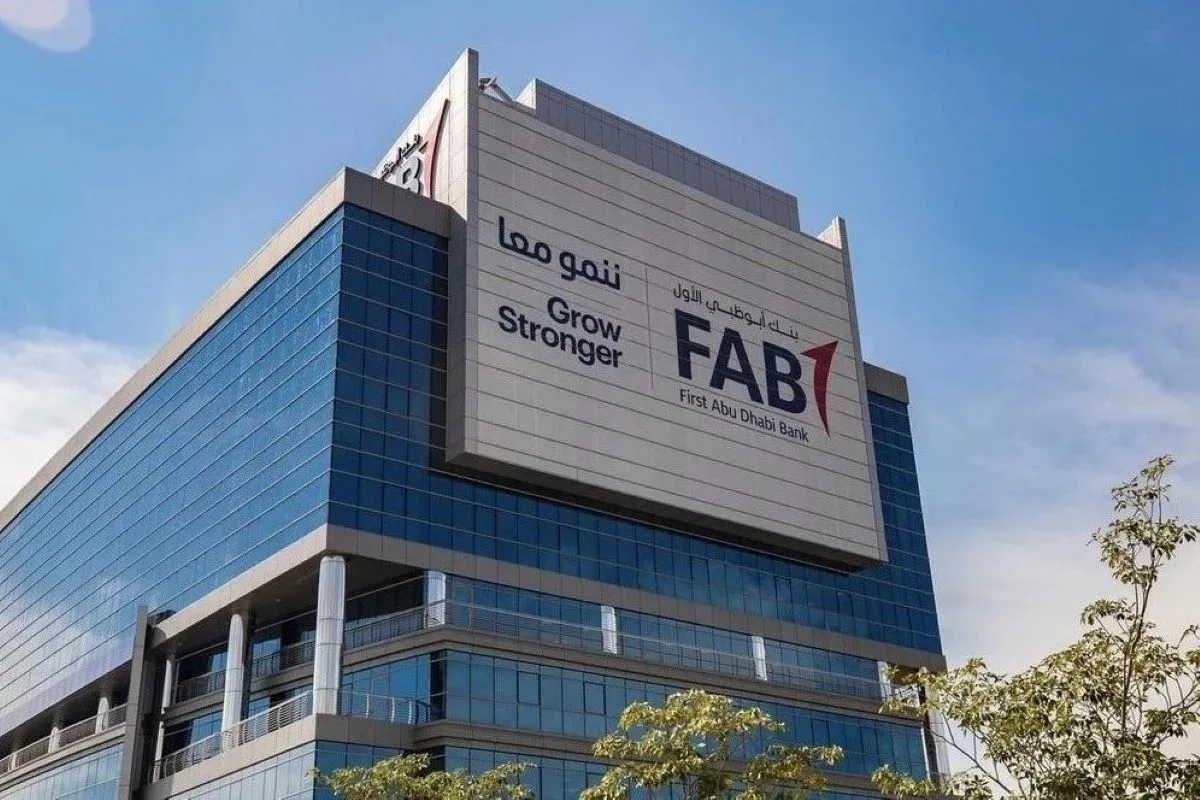أرباح بنك أبوظبي الأول ترتفع 22٪ في الربع الرابع من 2025