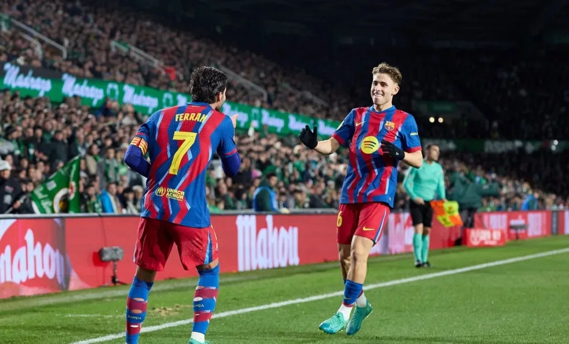 برشلونة يعبر راسينغ ويواصل طريقه نحو لقب كأس ملك إسبانيا