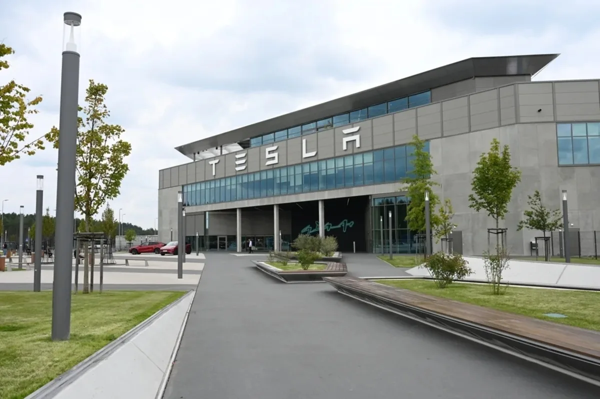 ملياري دولار استثمارًا من تسلا في X.AI لدعم تقنيات الذكاء الاصطناعي