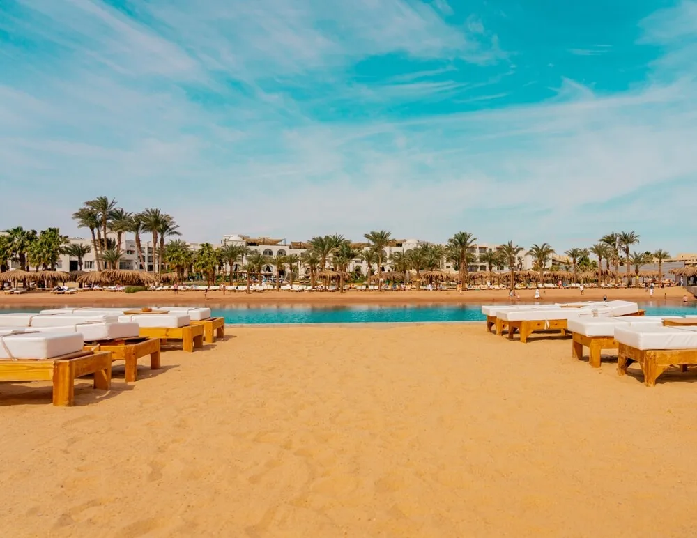 لأول مرة في مصر.. افتتاح شاطئ وقرية سياحية مخصصة لذوي الهمم