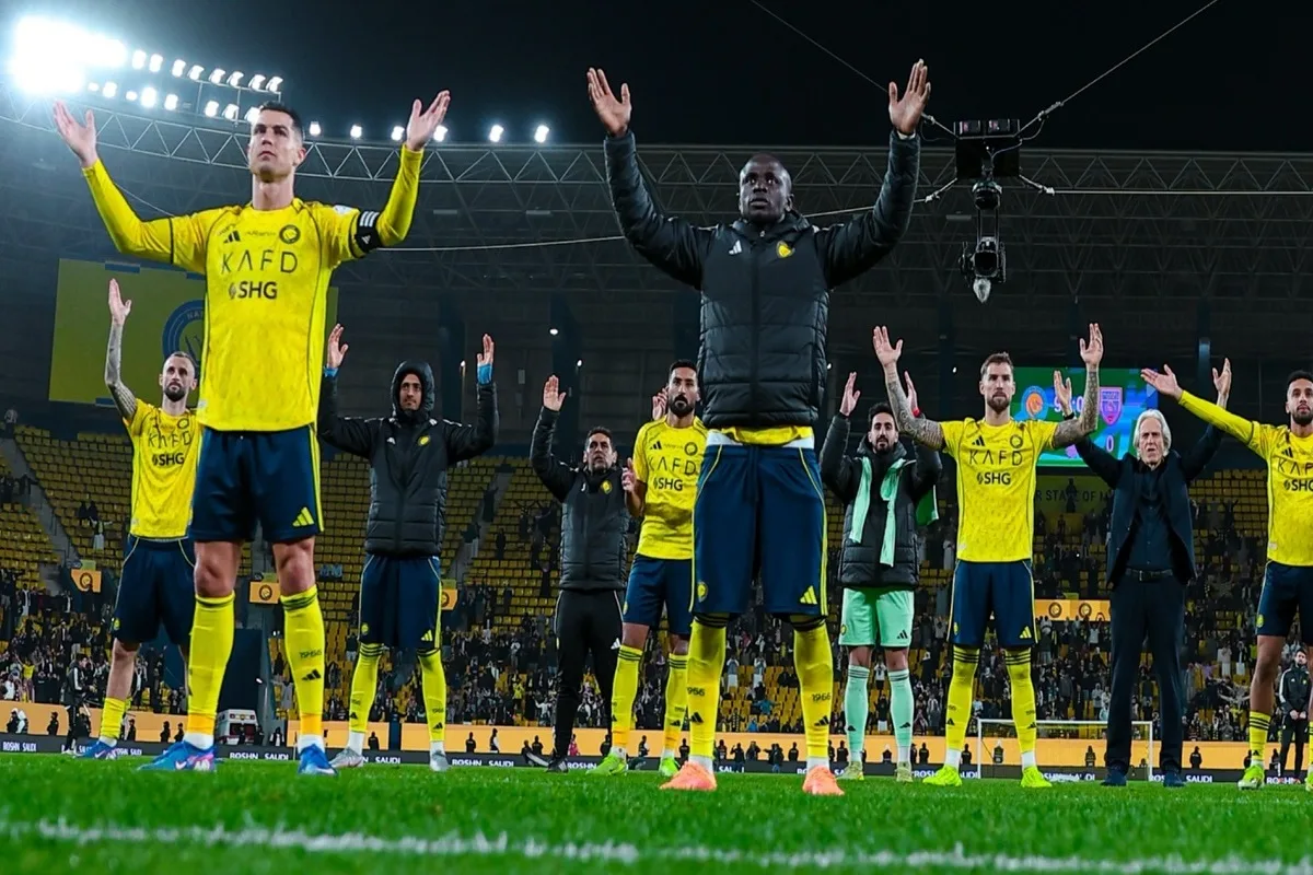 النصر يقرب الفارق مع الهلال بعد فوزه الصعب على التعاون