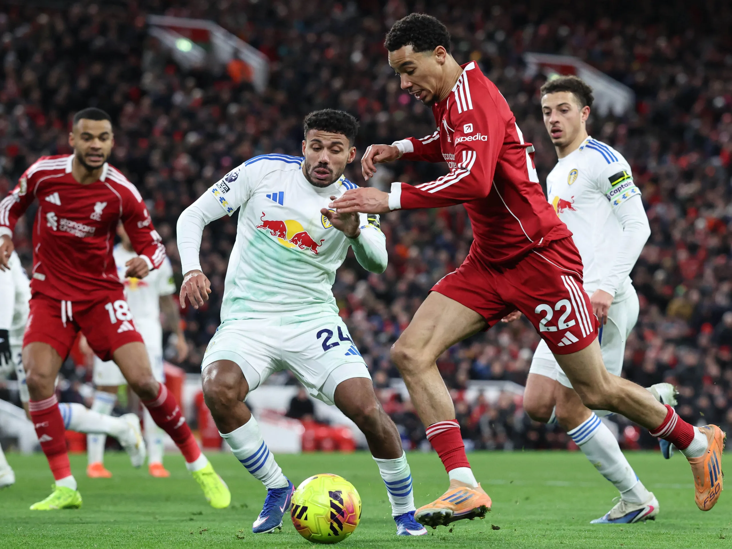 تعادل سلبي بين ليفربول وليدز في افتتاح عام 2026