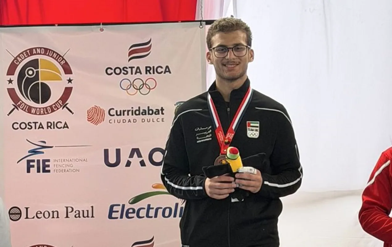 البلوشي يحصد أول ميدالية إماراتية في كأس العالم للمبارزة