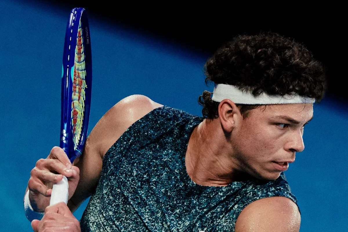 شيلتون يحقق الفوز ويتوج بلقب بطولة دالاس المفتوحة