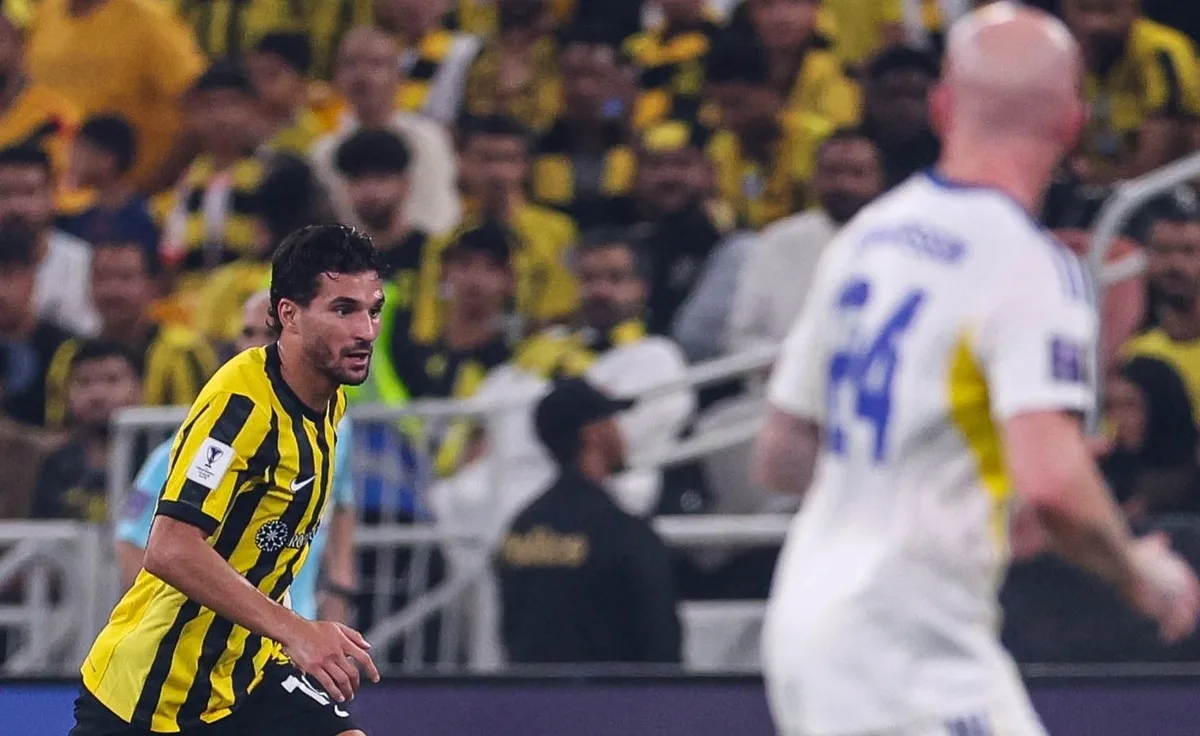 الاتحاد السعودي يتأهل إلى الأدوار الإقصائية بعد الفوز على الغرافة 7-0