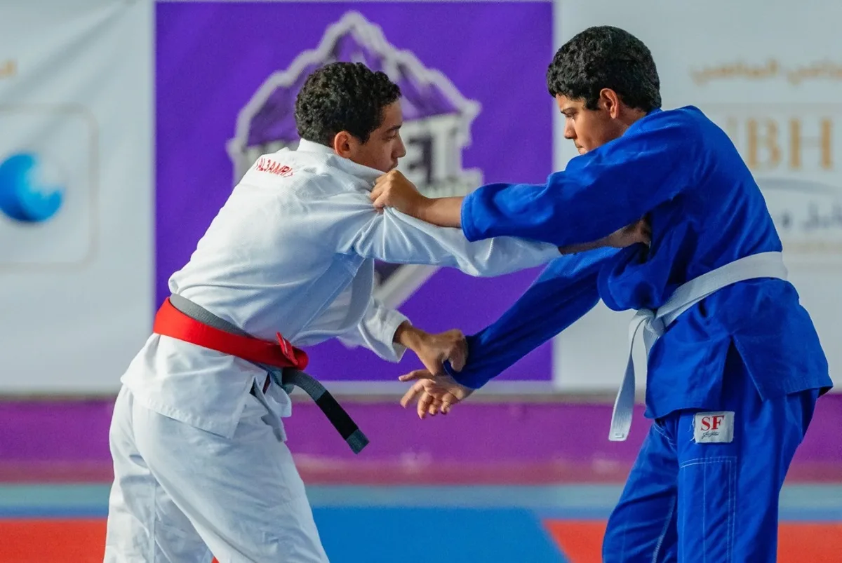 نادي العين يحصد بطولة الجوجيتسو في منافسات تحدي حفيت الرياضي