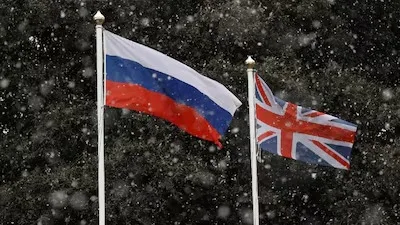بريطانيا تطرد دبلوماسيا روسيا ردا على إجراء مماثل من موسكو