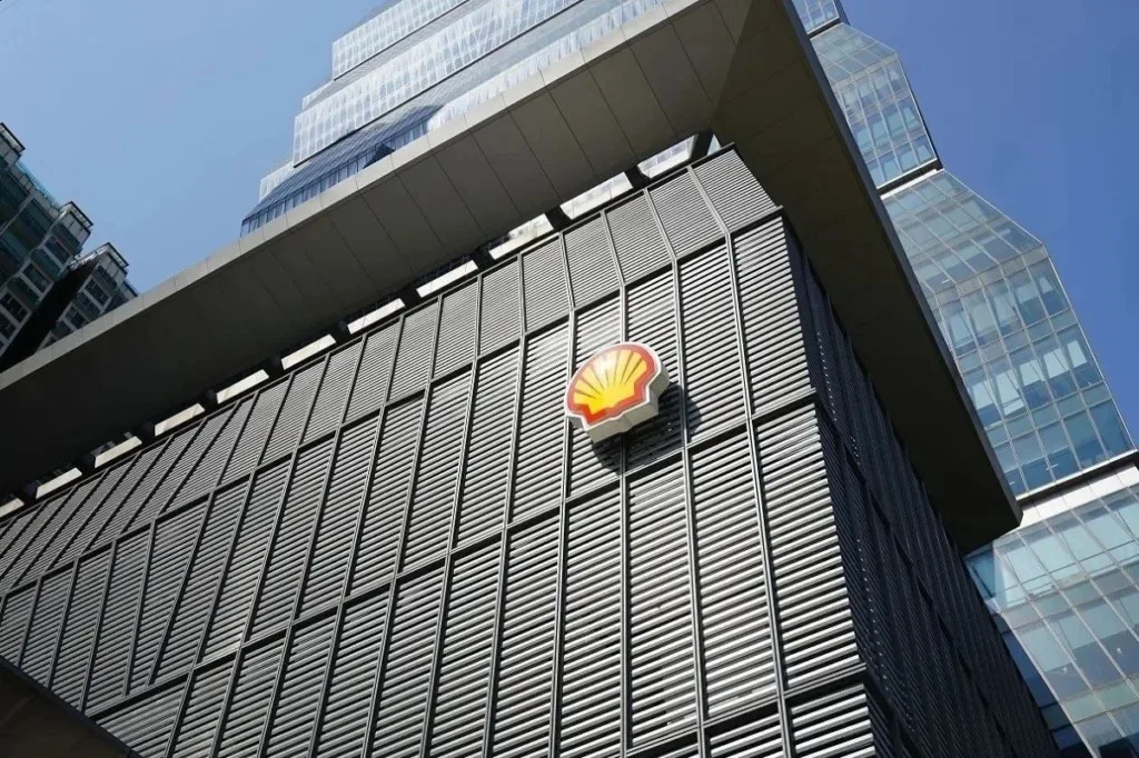 هبوط حاد في أرباح «شل» للطاقة