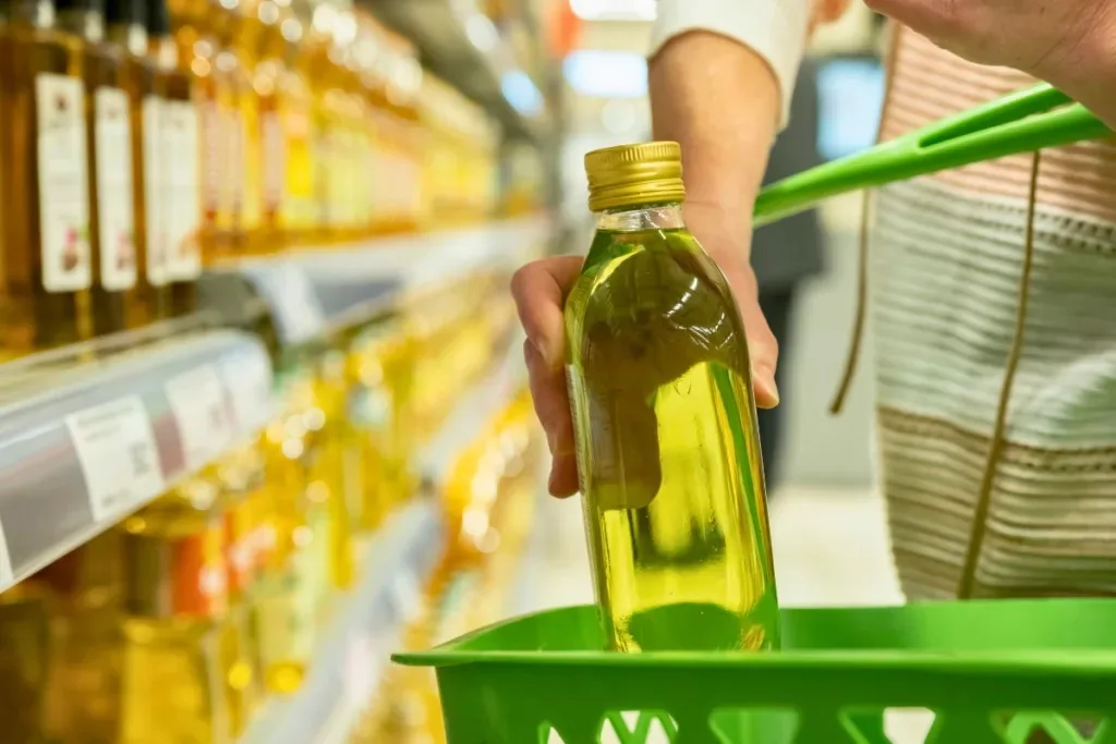 الأسواق الأوروبية تشهد انخفاضاً لافتاً في أسعار زيت الزيتون