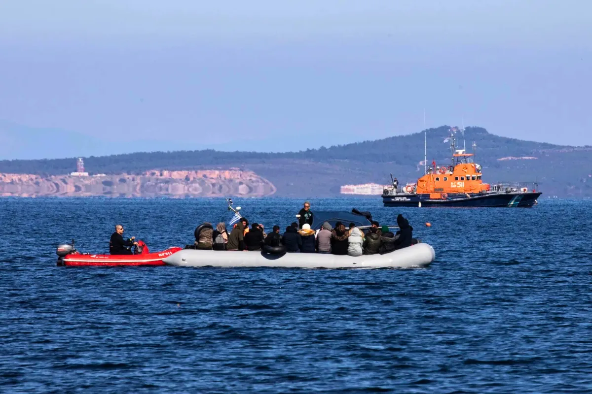 مقتل 14 مهاجراً على الأقل في حادث تصادم قبالة السواحل اليونانية