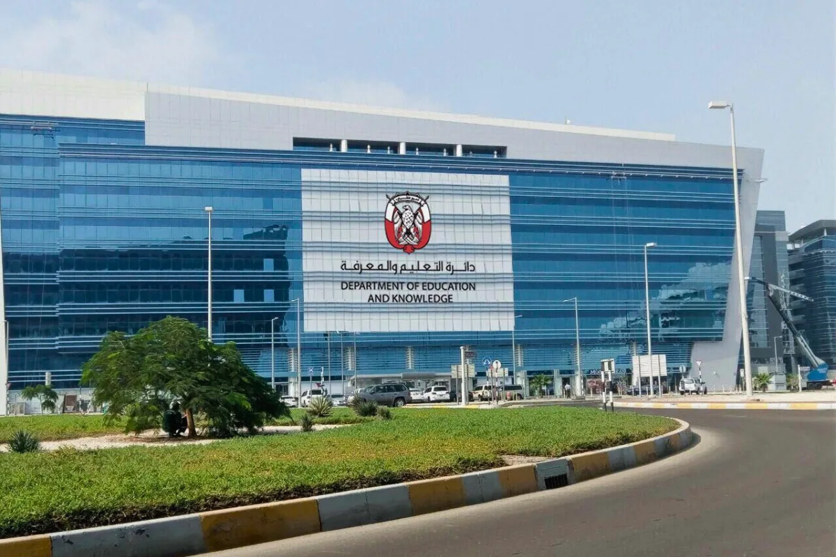 تعرّف على “القائمة السوداء” للغذاء في مدارس أبوظبي