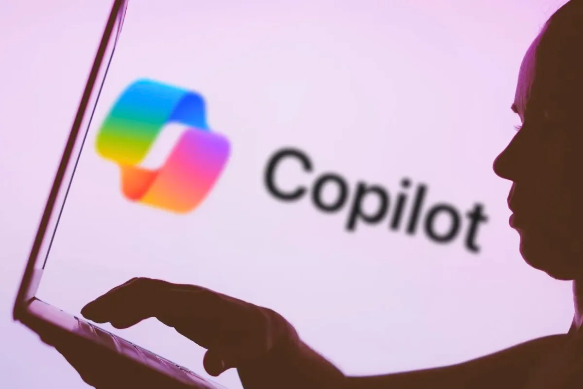 Microsoft: خلل في Office كشف رسائل عملاء سرّية أمام Copilot