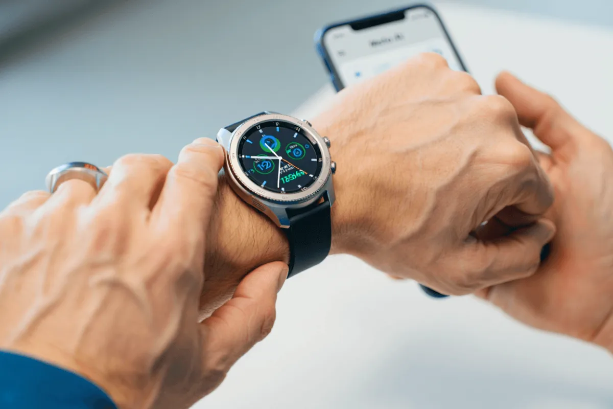 Meta تخطط لإطلاق ساعة ذكية هذا العام