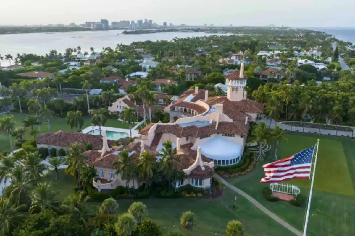 مقتل مسلح بالرصاص خارج مقر إقامة الرئيس الأميركي دونالد ترامب