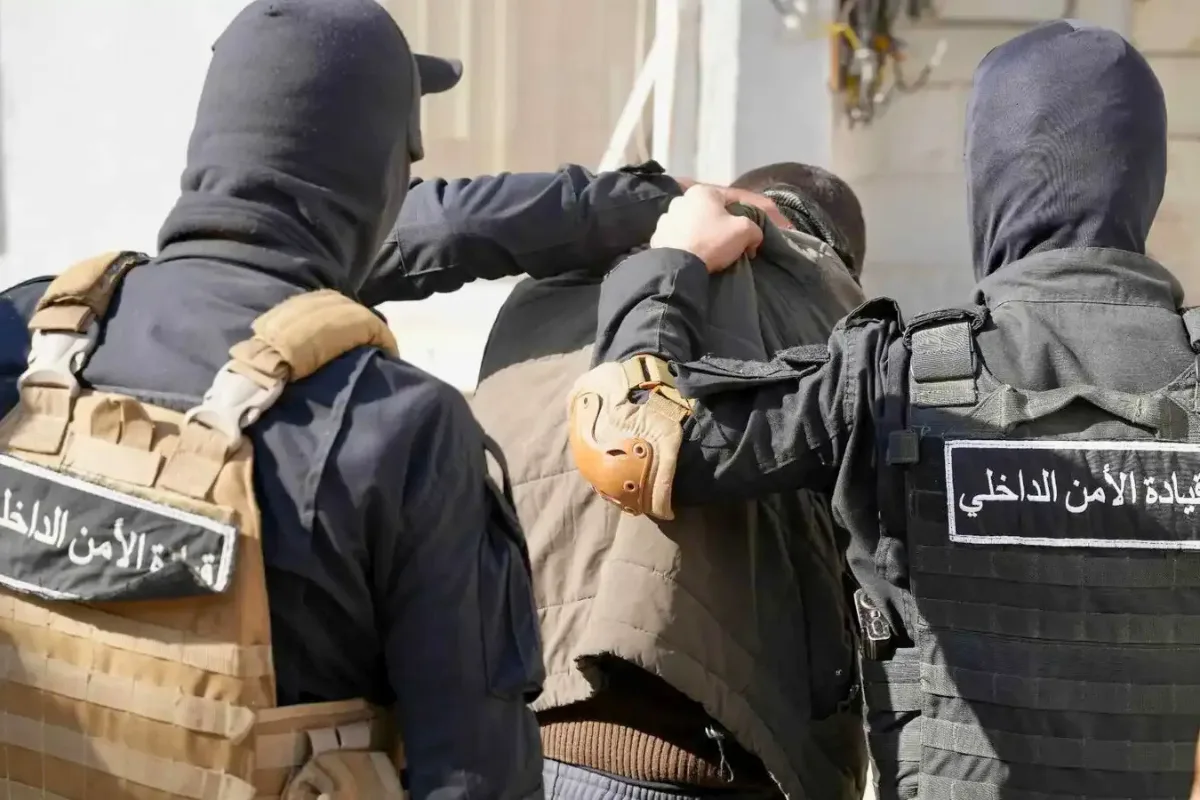 الداخلية السورية تعلن توقيف عنصر من داعش في دير الزور