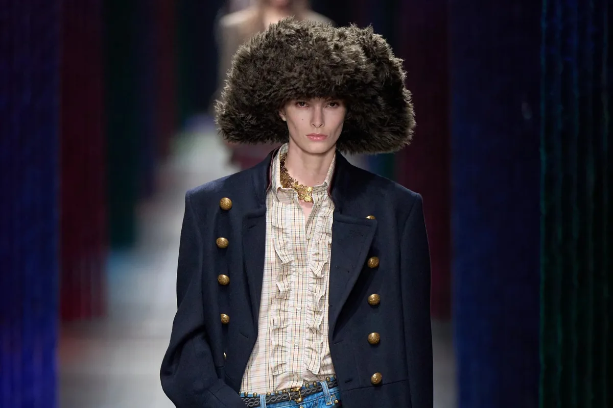 بالفيديو شاهدي عرض أزياء إيترو لخريف وشتاء 2026