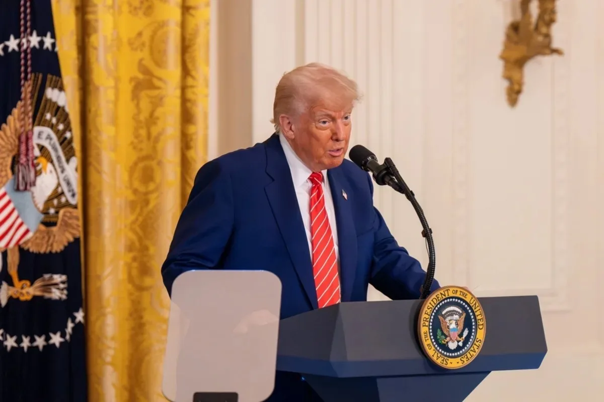 ترامب: على الزعيم الأعلى الإيراني خامنئي أن يشعر بقلق شديد