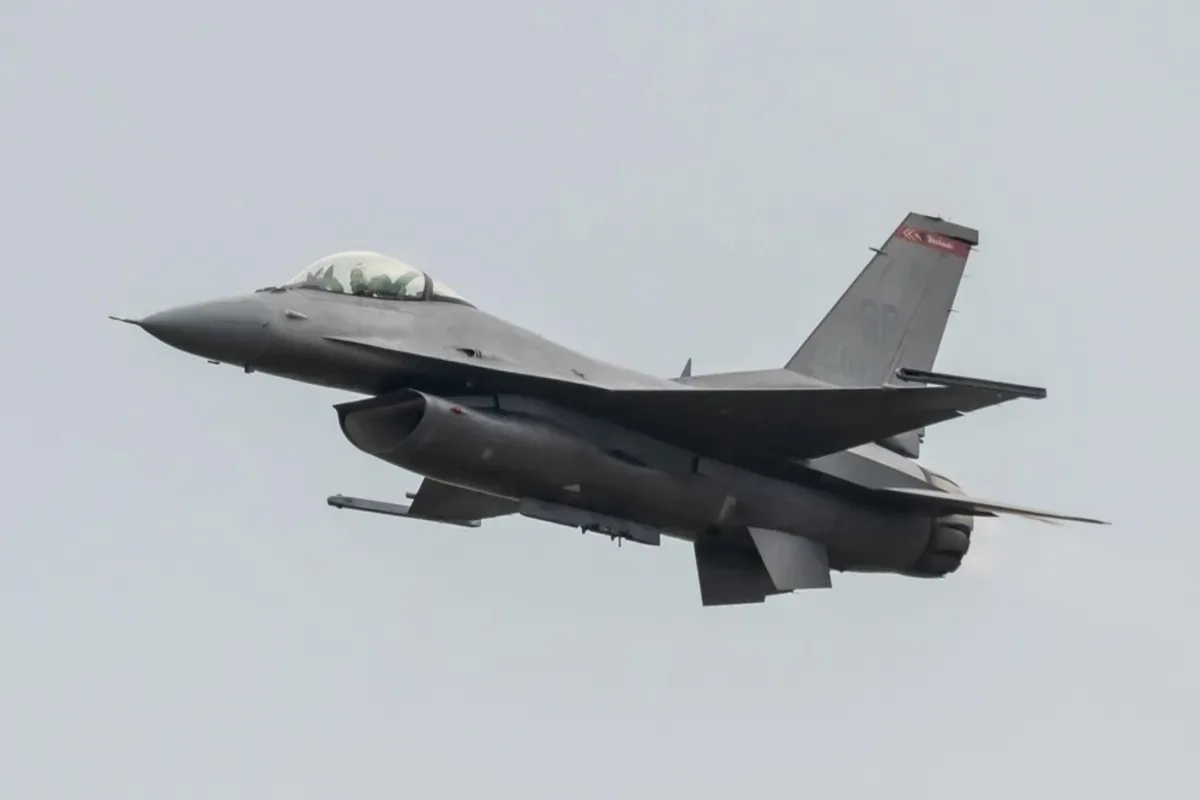 تحطم طائرة إف-16 في تركيا ووفاة الطيار