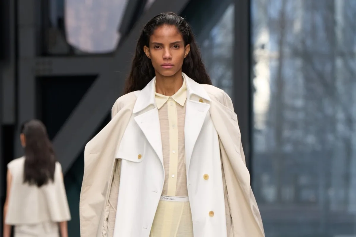 كيف أعادت فيرونيكا ليوني صياغة هوية كالفن كلاين؟