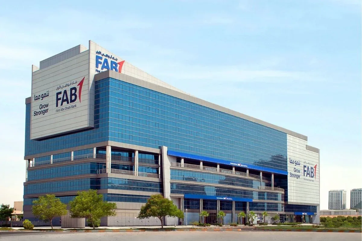 “أبوظبي الأول” يقر توزيع أرباح نقدية قياسية بقيمة 8.84 مليار درهم