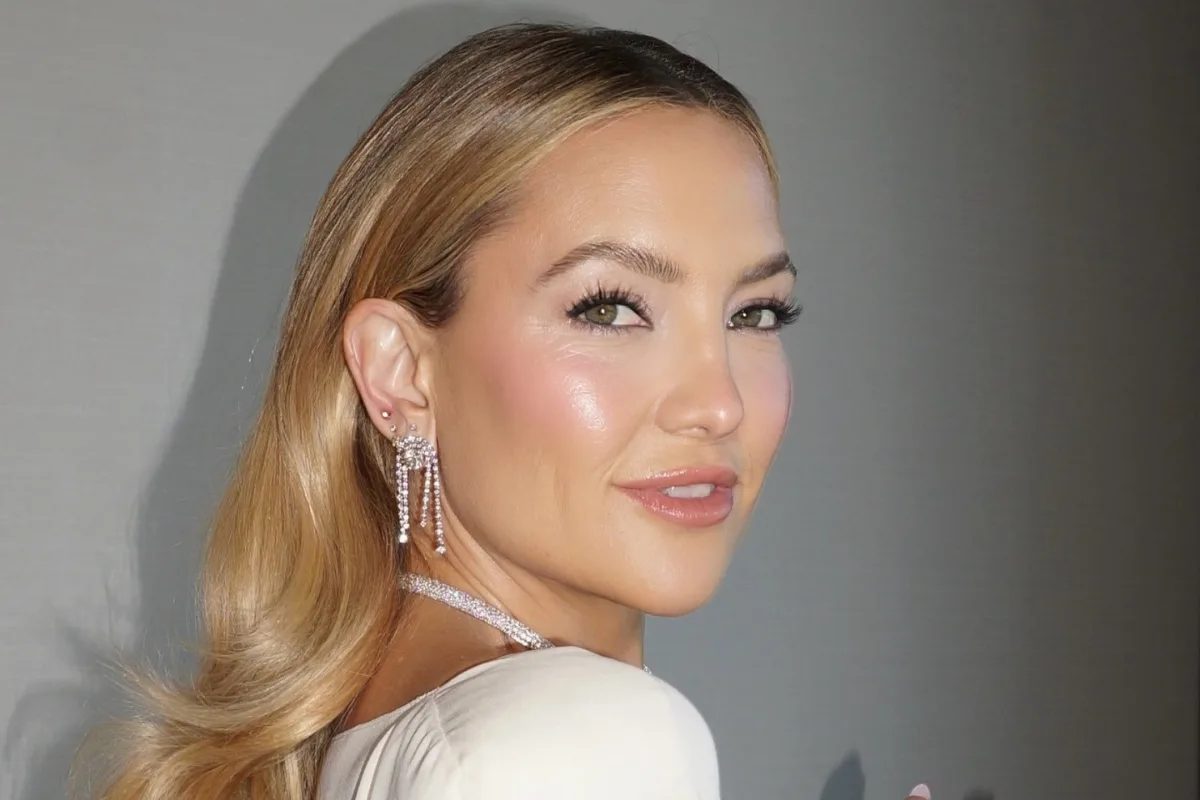 كيت هادسون تعود للسجادة الحمراء بـ 80 قيراط ألماس