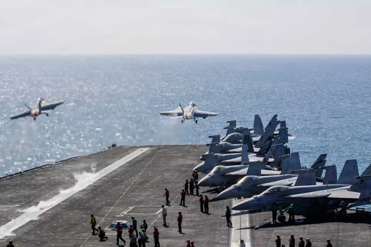 استرداد طاقم طائرة أمريكية من عمق إيران