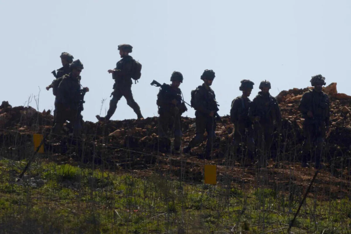 إسرائيل تعلن شن ضربات على طهران وبيروت