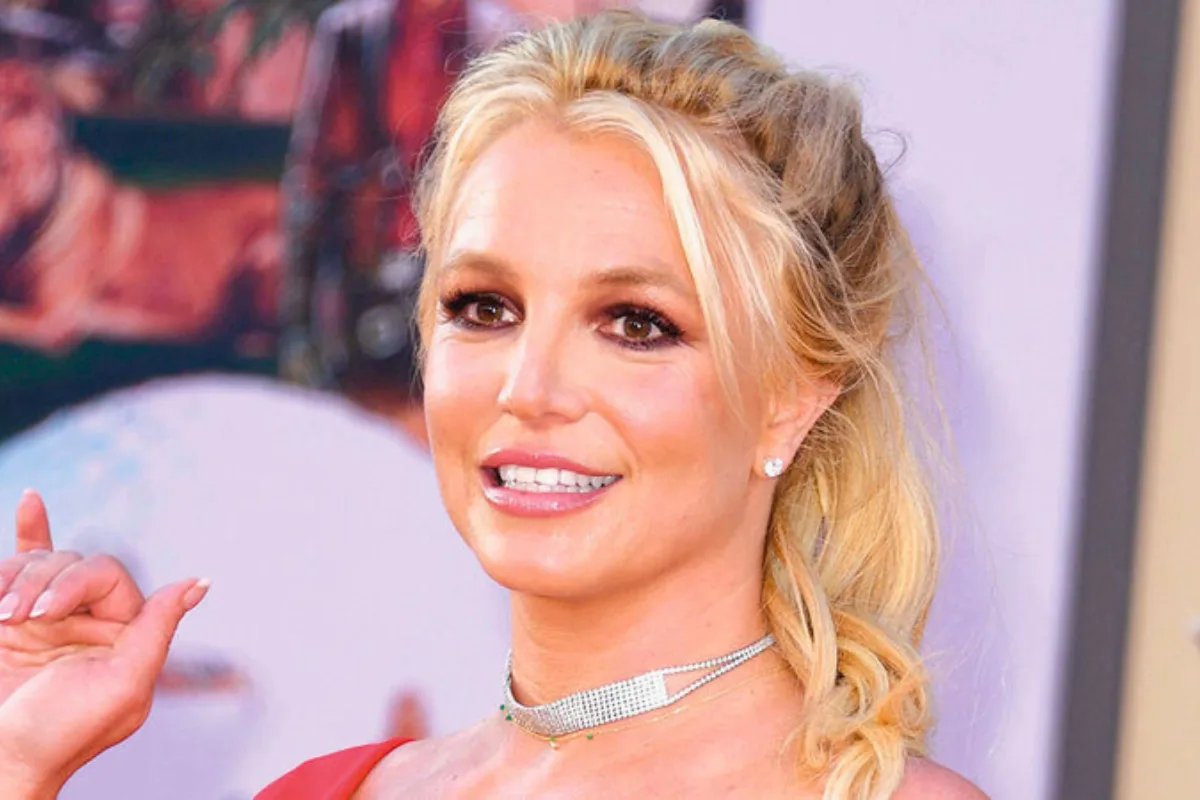 اعتقال بريتني سبيرز في كاليفورنيا وإلزامها بالبقاء في منزلها