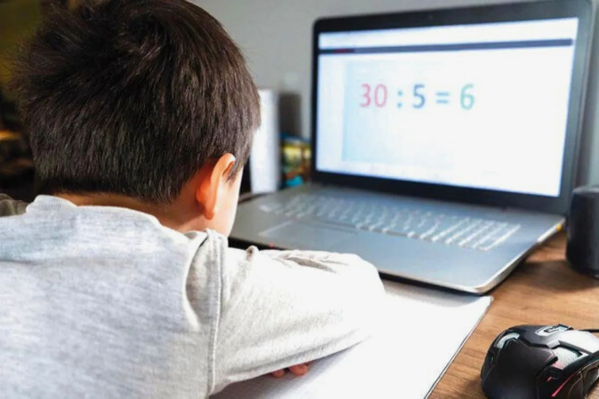 “التعليم والتنمية”: التعلّم عن بُعد مستمر لمدة أسبوعين مع بداية الفصل الثالث