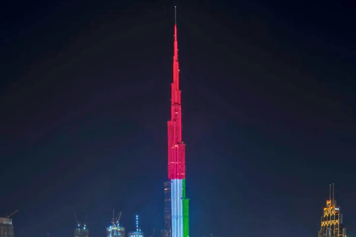 العبار ينشر مقطعاً لبرج خليفة مضاءً بعلم الإمارات