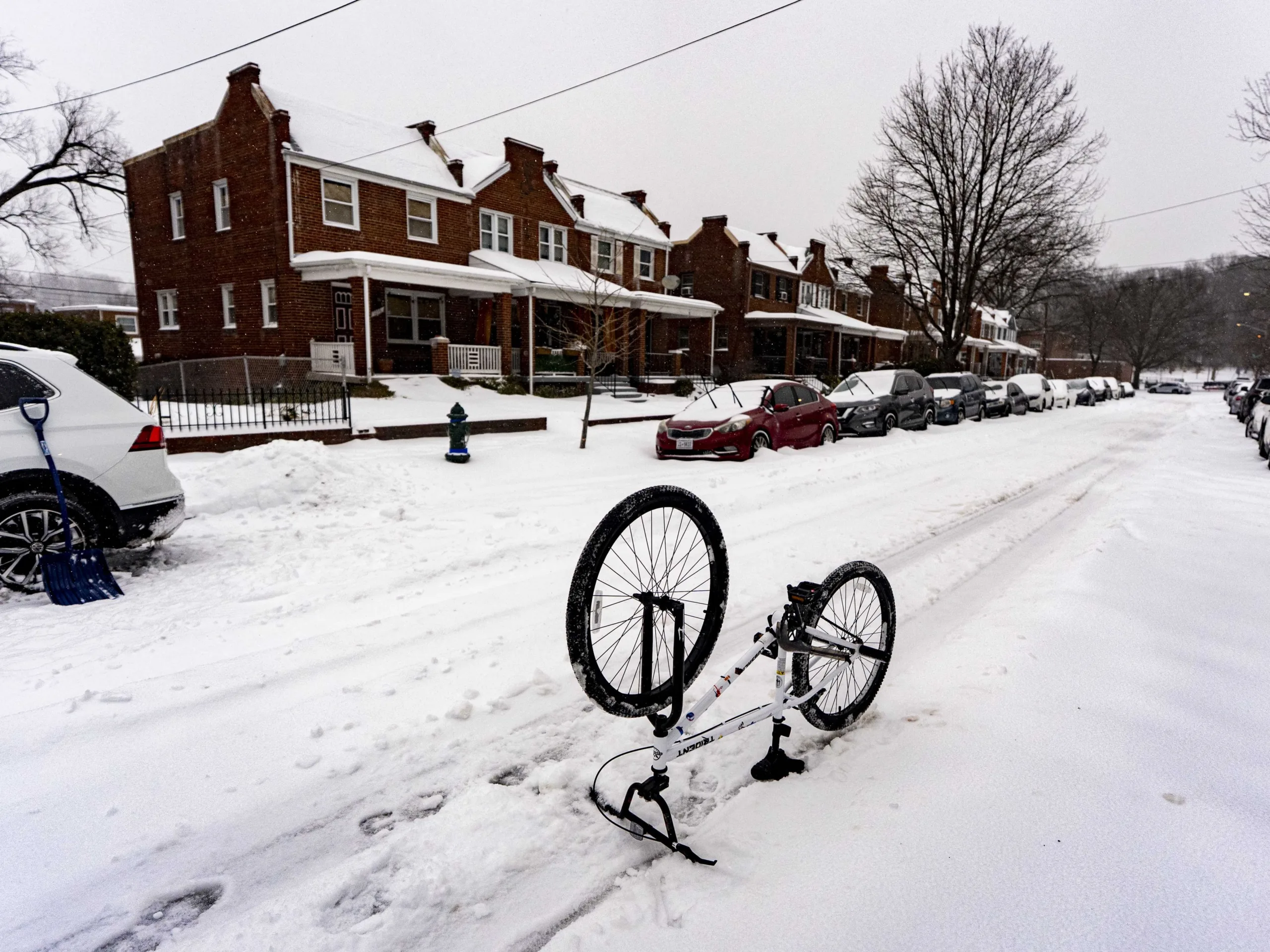 إعصار يضرب ميشيجان الأمريكية ويخلف 3 قتلى و12 مصاباً