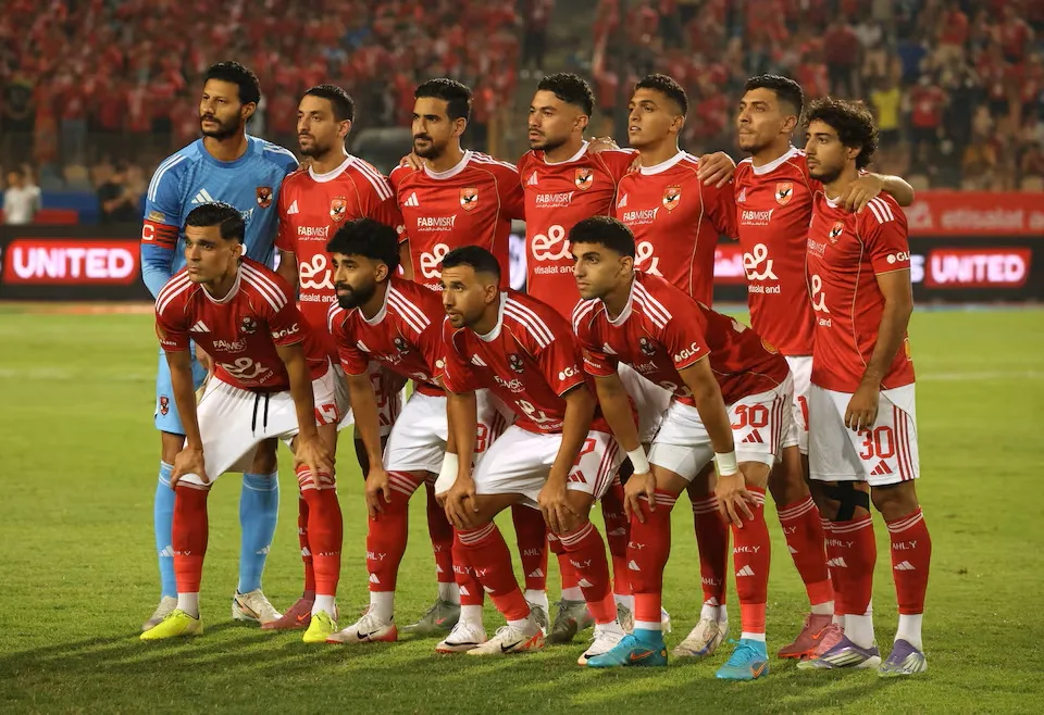 60 ألف دولار وغلق المدرجات مباراتين.. عقوبة الكاف على الأهلي