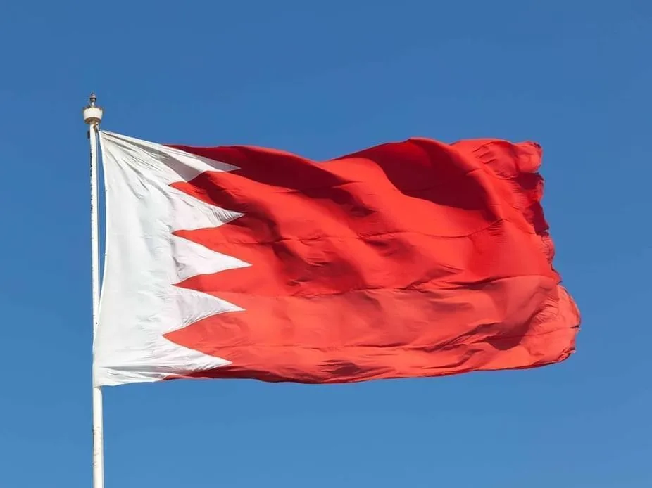 البحرين: إسقاط 112 صاروخاً و186 طائرة مسيّرة منذ بدء الاعتداءات الإيرانية