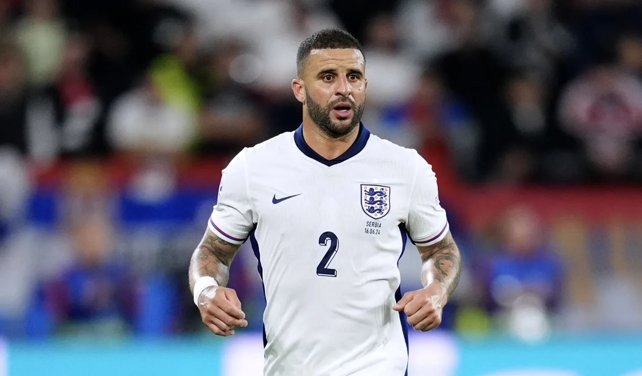 كايل ووكر يعتزل دولياً مع إنجلترا قبل الوصول إلى 100 مباراة