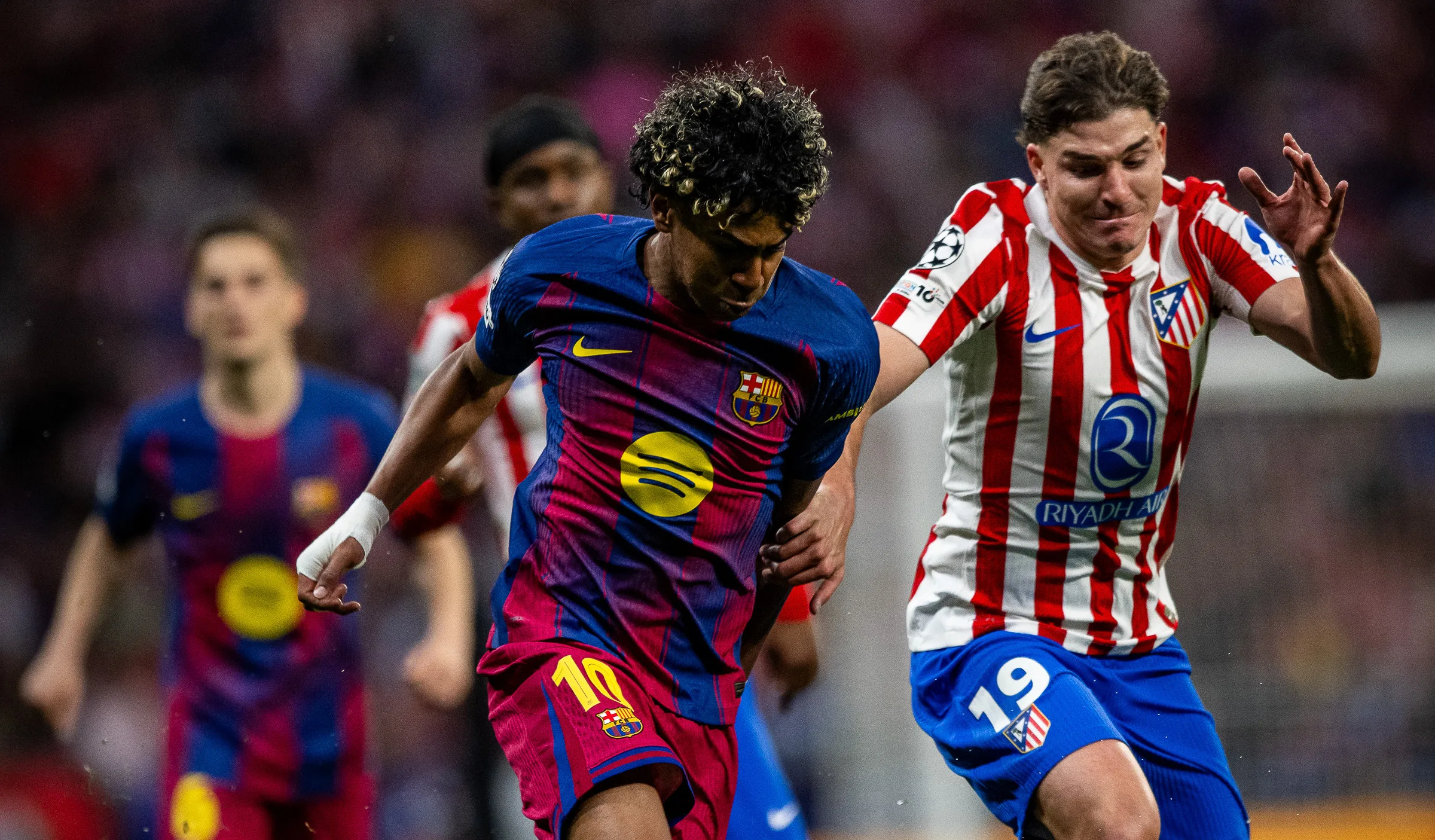 أتلتيكو مدريد يتأهل لنصف نهائي دوري الأبطال رغم خسارته أمام برشلونة