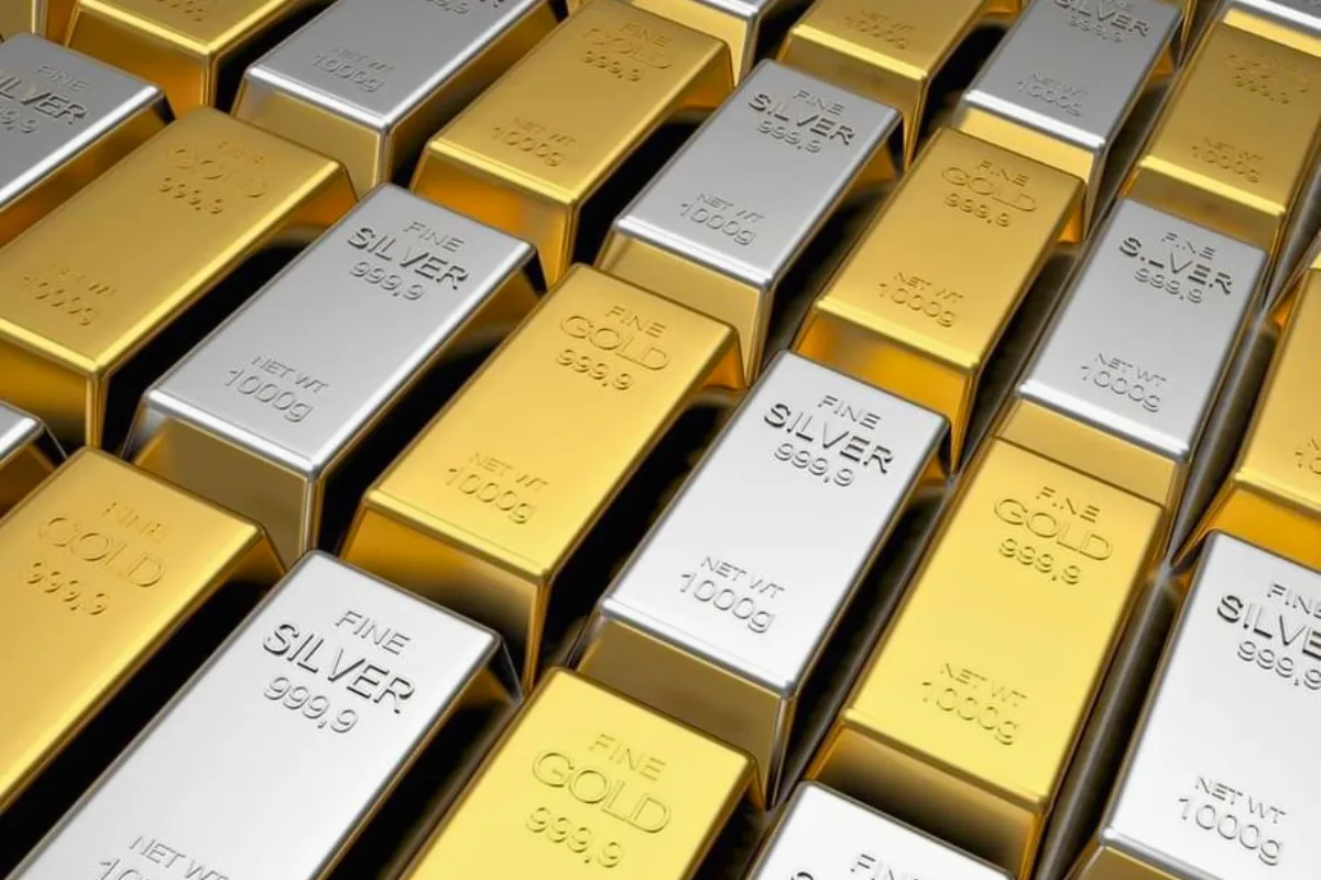 استقرار أسعار الذهب وارتفاع محدود للمعادن النفيسة الأخرى