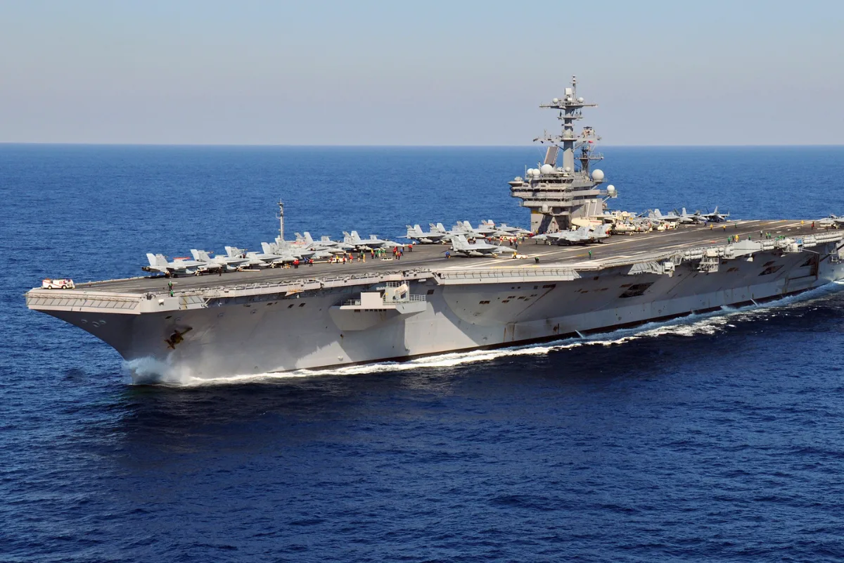 واشنطن تدفع بحاملة طائرات ثالثة للمنطقة