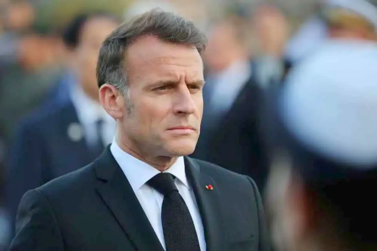 ماكرون يعلن عن “مهمة دفاعية” دولية لفتح مضيق هرمز