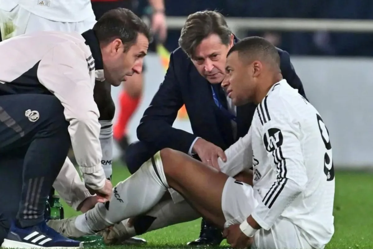 مبابي يصر على المشاركة في الكلاسيكو رغم الإصابة