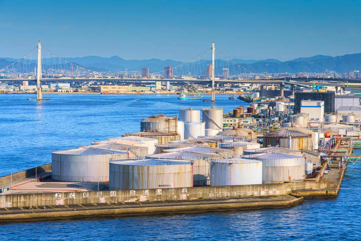 اليابان تسحب احتياطاتها النفطية لتغطية 20 يوماً إضافياً